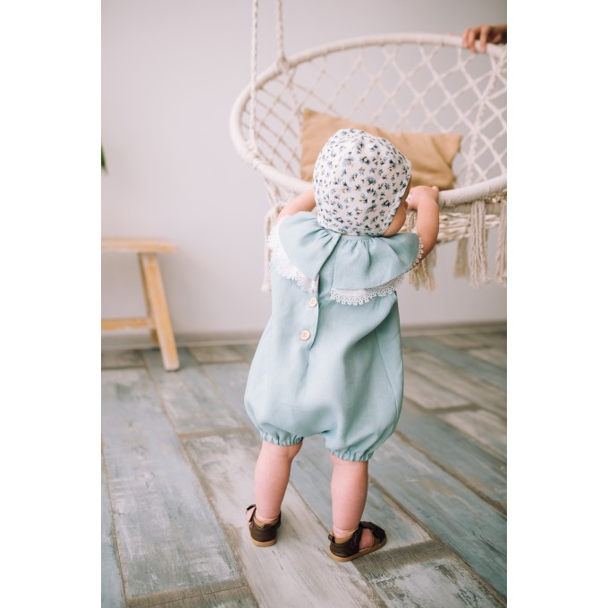 Baby girl linen romper