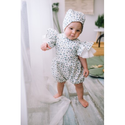 Linen baby bonnet